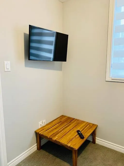 Modern 3 Story Townhouse In A Great Location! Villa Ottawa Nyaraló